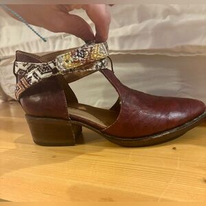 Women’s mary Jane’s